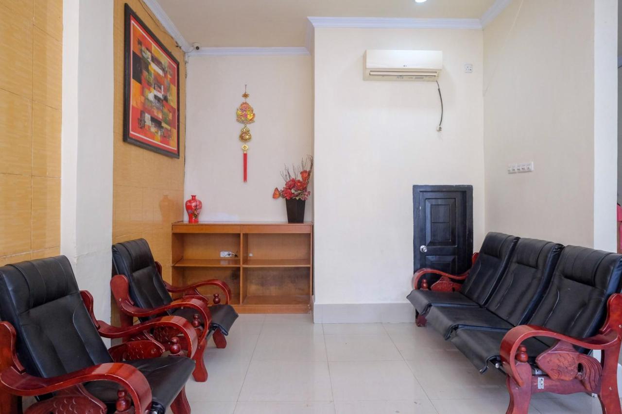 Reddoorz At Hotel Rich Parepare Near Pantai Mattirotasi Buitenkant foto