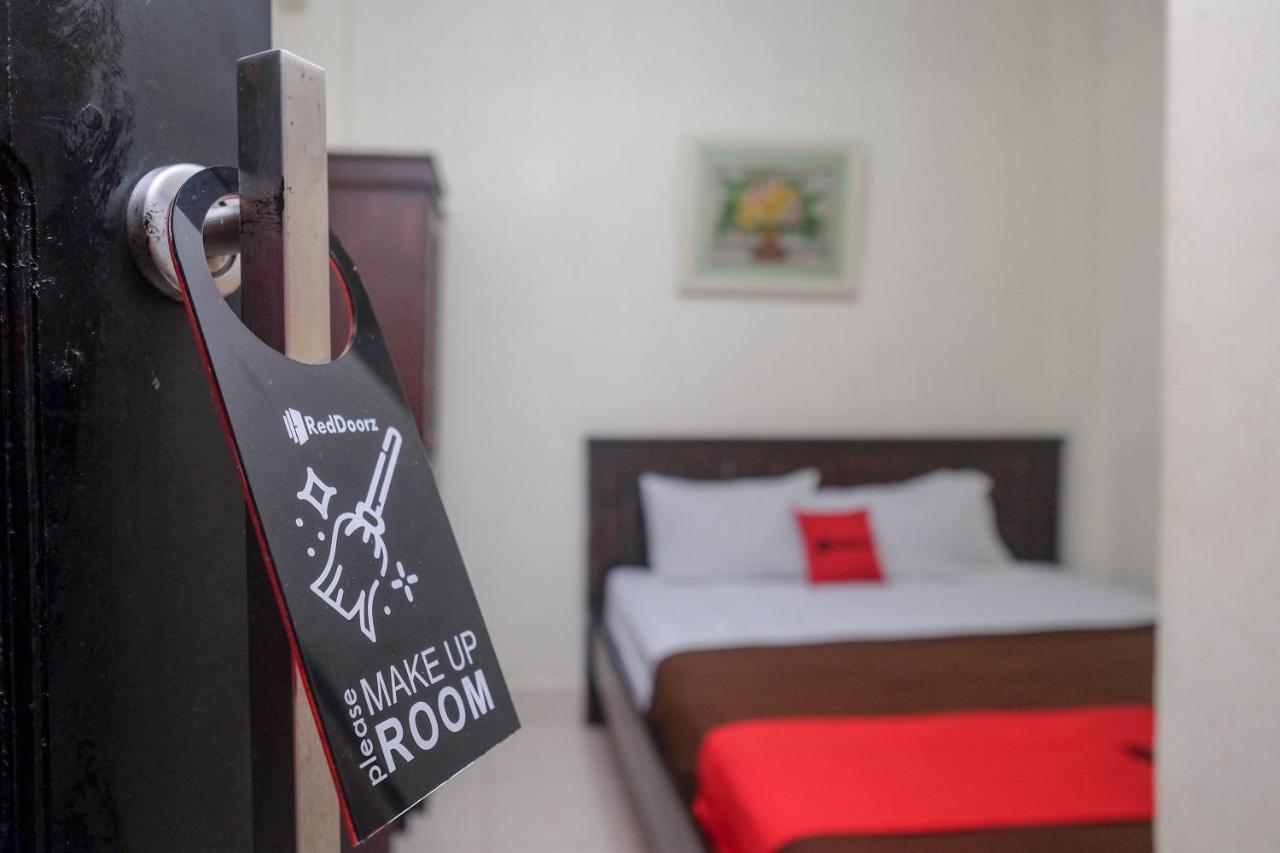 Reddoorz At Hotel Rich Parepare Near Pantai Mattirotasi Buitenkant foto