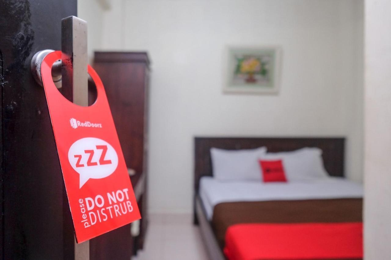 Reddoorz At Hotel Rich Parepare Near Pantai Mattirotasi Buitenkant foto
