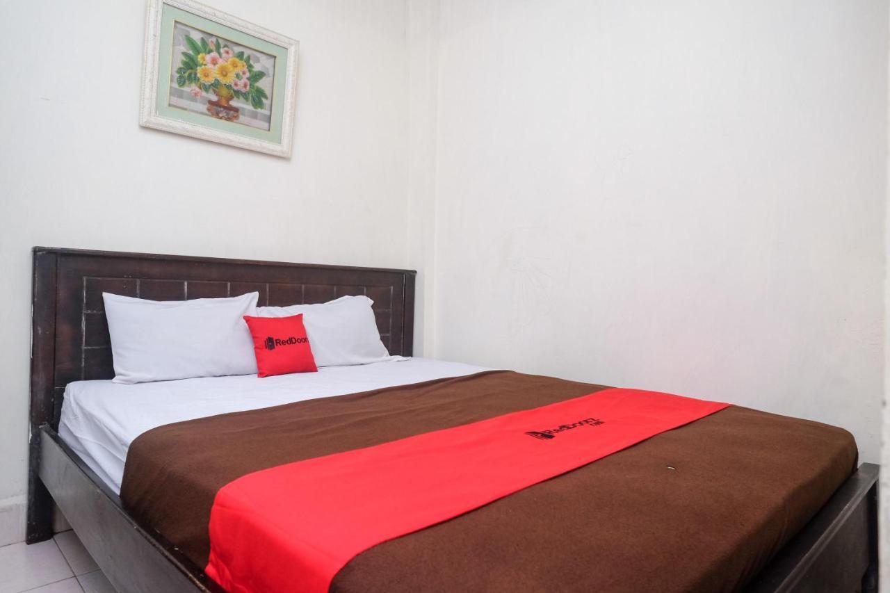 Reddoorz At Hotel Rich Parepare Near Pantai Mattirotasi Buitenkant foto